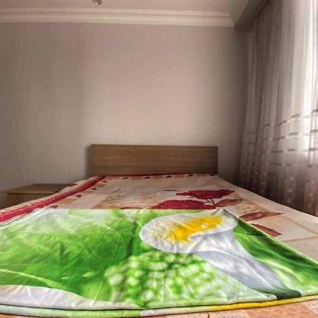 Apartment Dolphin Batumi Exterior photo