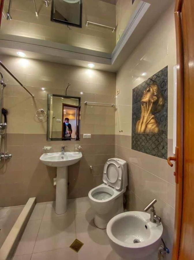 Apartment Dolphin Batumi Exterior photo